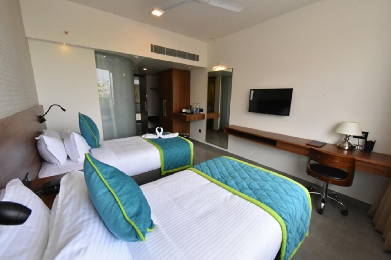 Vivid A Boutique Hotel Tiruchirappalli Zewnętrze zdjęcie