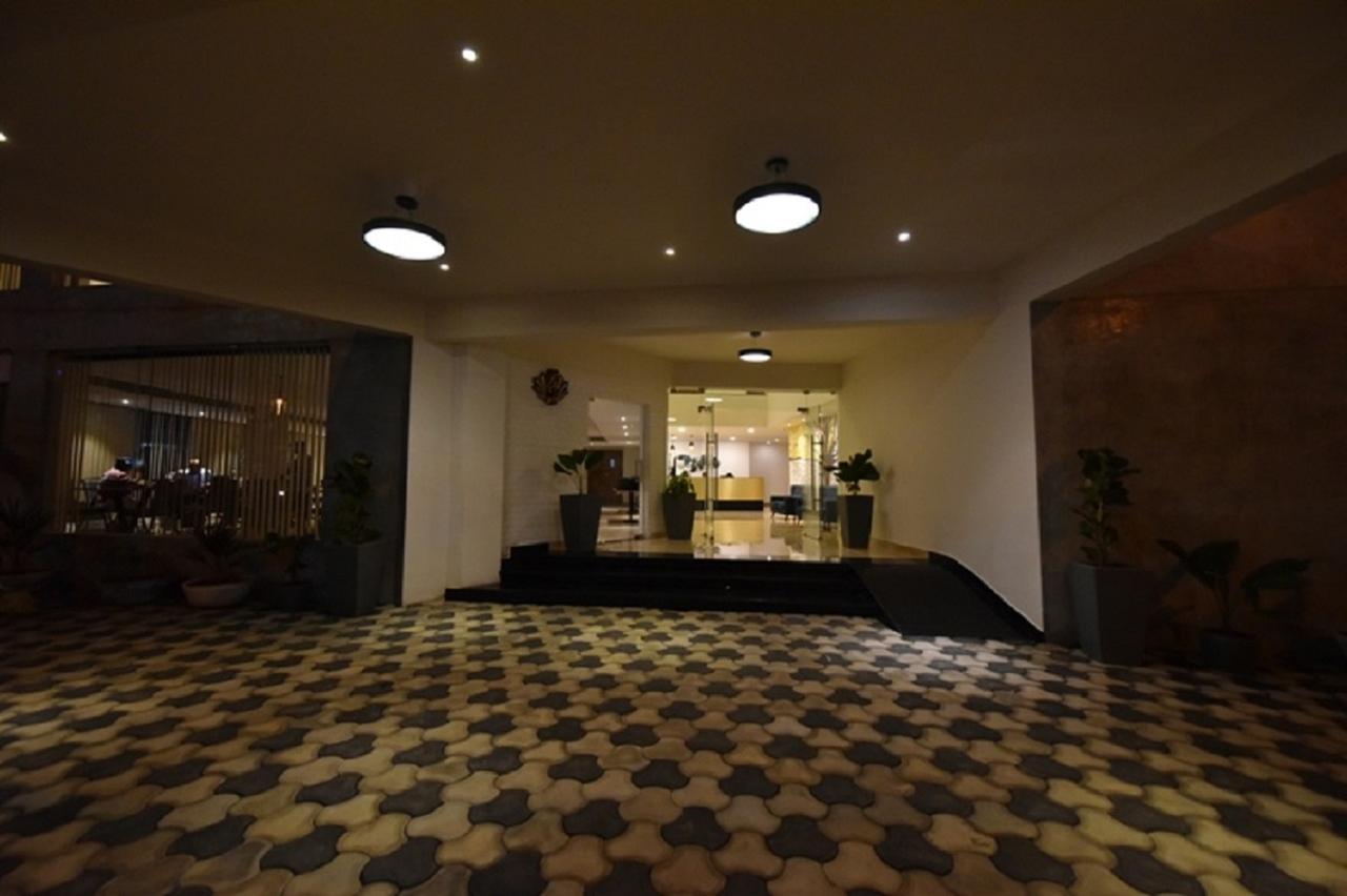 Vivid A Boutique Hotel Tiruchirappalli Zewnętrze zdjęcie